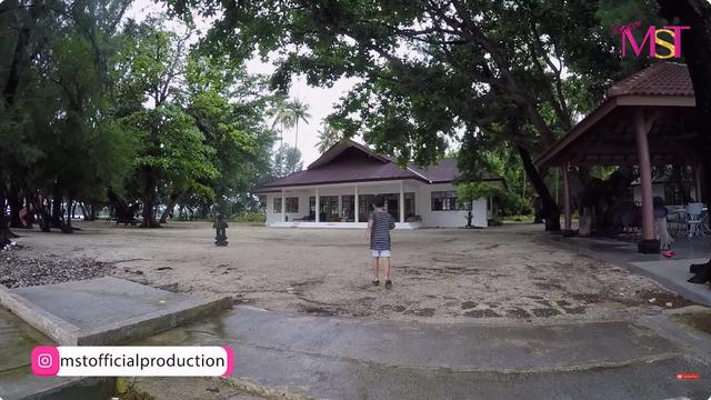 6 Potret Tampak Depan Vila Keluarga Mayangsari di Pulau Pribadi, Menghadap Pantai