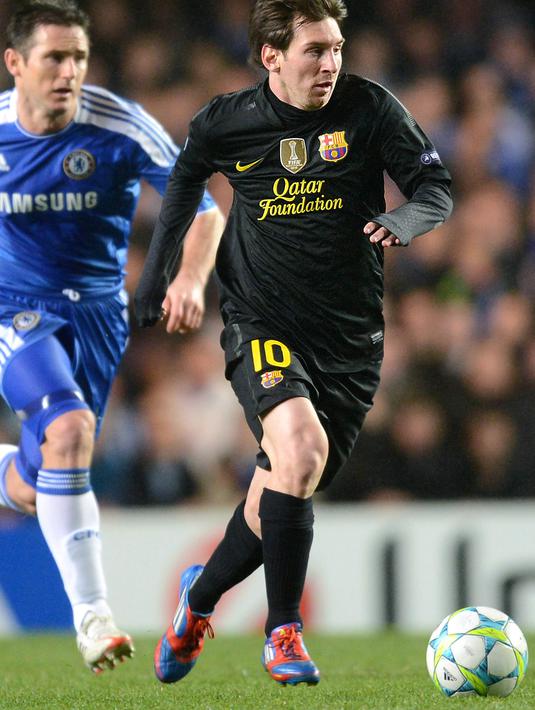 2. Lionel Messi sudah melakukan 29 kali percobaan tembakan selama melawan Chelsea tanpa satupun menghasilkan gol. (AFP/Adrian Dennis)