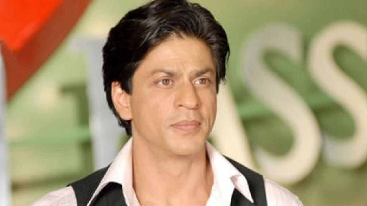 Tendang' Salman Khan, Shahrukh Khan resmi jadi artis terkaya