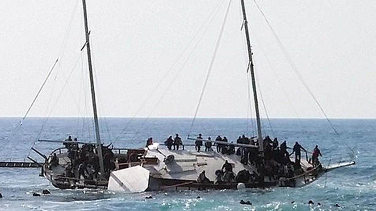 Remaja 17 tahun tewas dalam baku tembak polisi Yunani dengan imigran