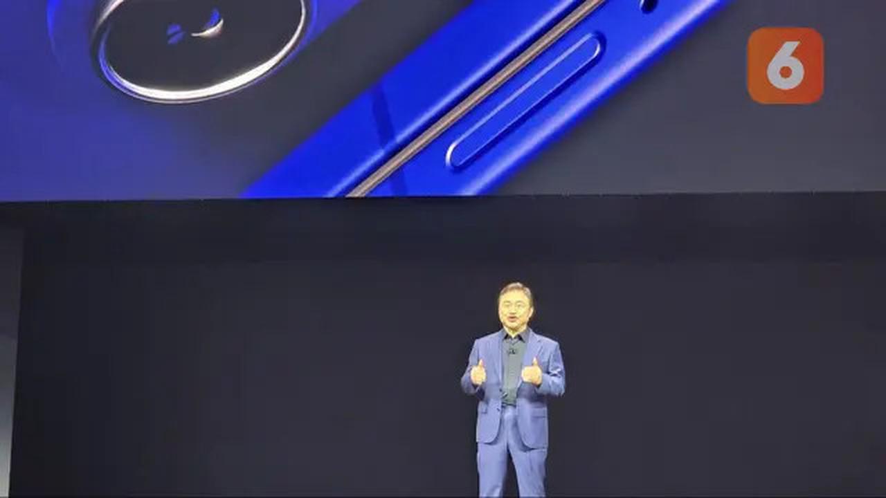 TM Roh Ungkap HP Lipat Tiga Samsung Bakal Dirilis Tahun Ini