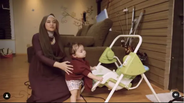 6 Potret Lawas Marshanda dan Sienna Masih Bayi, Berbagi Tips Parenting Inspiratif