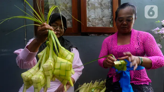 Jelang lebaran warga saling membantu di Bali