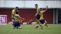 Cilegon United menang 2-1 atas Mojokerto Putra dan melaju ke final Dirgantara Cup 2017. (Bola.com/Romi Syahputra)