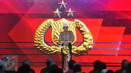 Kapolri Jenderal Pol Tito Karnavian memberikan kata sambutan dalam peresmian 3 aplikasi online, di Jakarta, Jumat (16/12). Ketiga aplikasi tersebut adalah e-Samsat, e-Tilang dan SIM Baru Online. (Liputan6.com/Angga Yuniar)