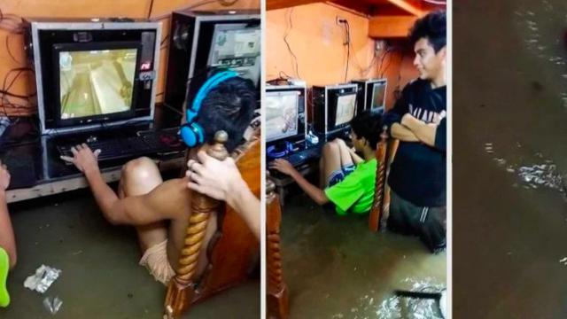 Potret Bocah Asyik Main Gim di Warnet Saat Banjir, Kelewat Santai