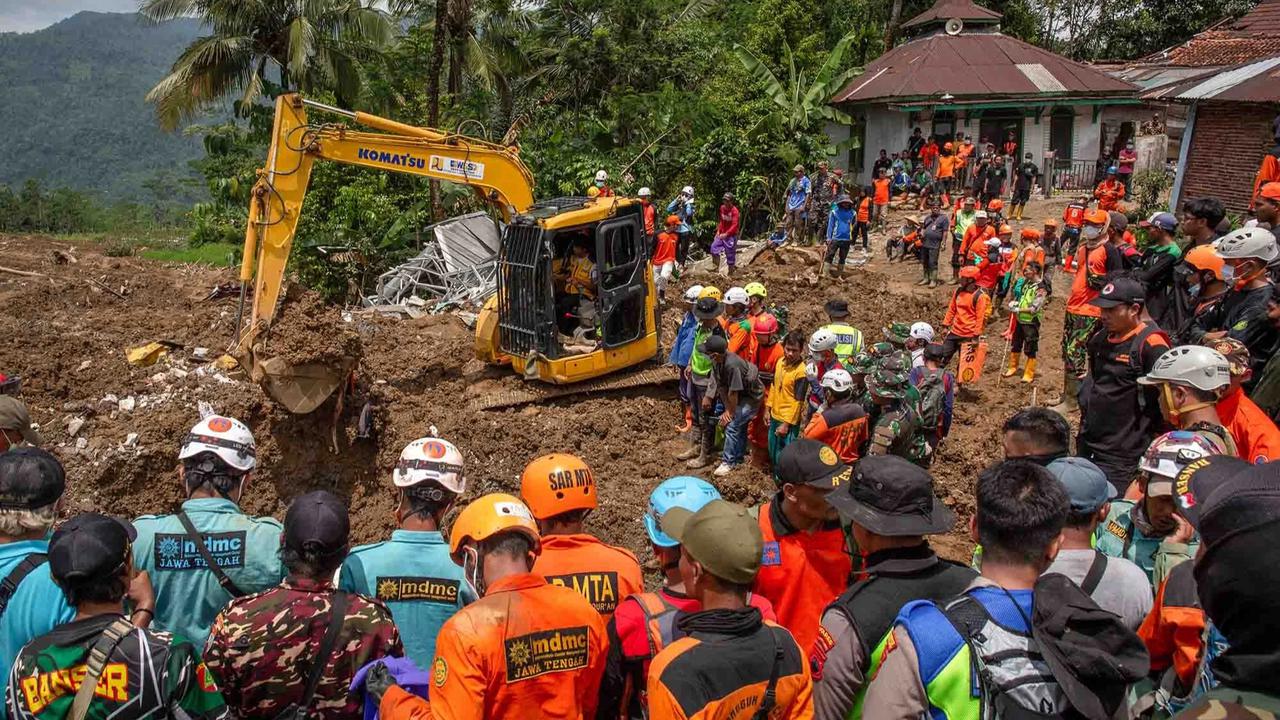 FOTO:  Tim SAR Temukan Korban Baru, Jumlah Tewas Longsor Banjarnegara Jadi Sembilan Orang