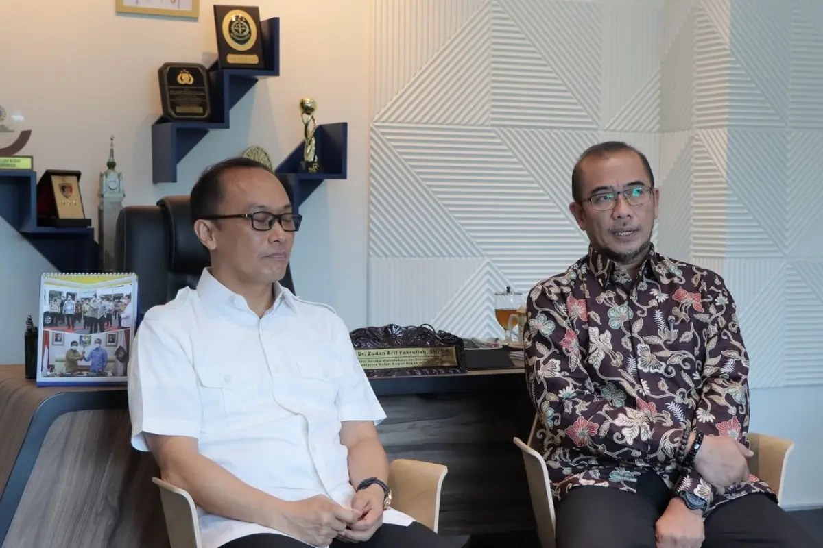Dukcapil Kemendagri dan KPU.