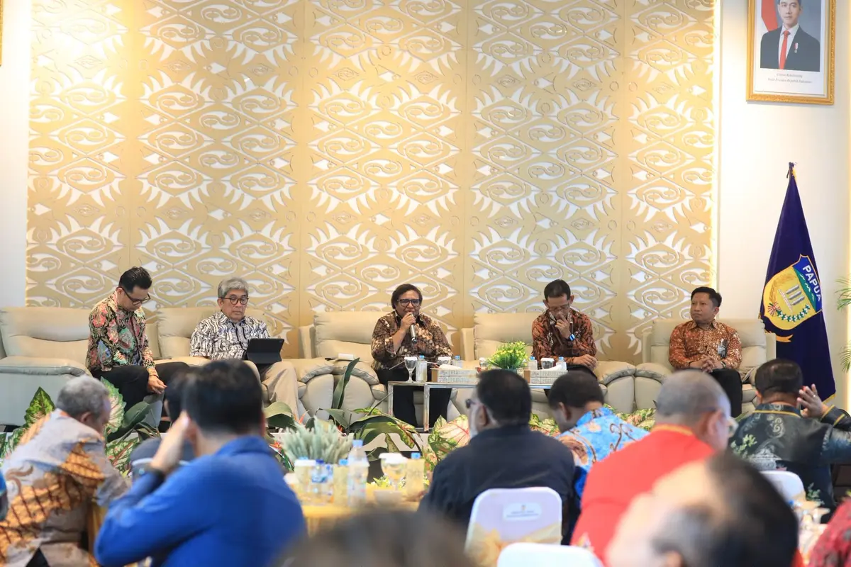 Wamendagri Ribka Haluk saat menghadiri Rapat Koordinasi Perbaikan Tata Kelola dan Pencegahan Korupsi Dana Otsus