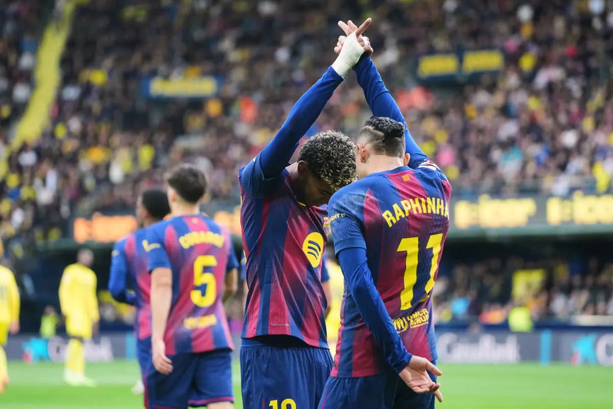 Barcelona - Lamine Yamal & Raphinha