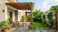 10 Pergola Kayu Sederhana yang Cocok untuk Lahan Kecil, Teduh Tanpa Makan Banyak Tempat