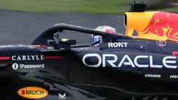 Pembalap Red Bull Racing, Max Verstappen memacu mobilnya dalam Formula 1 GP Sao Paulo di Interlagos, Sao Paulo, Brasil, Minggu (09/11/2025). (AP Photo/Ettore Chiereguini)