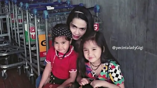 6 Potret Masa Kecil Nagita Slavina dan Caca Tengker, Menggemaskan
