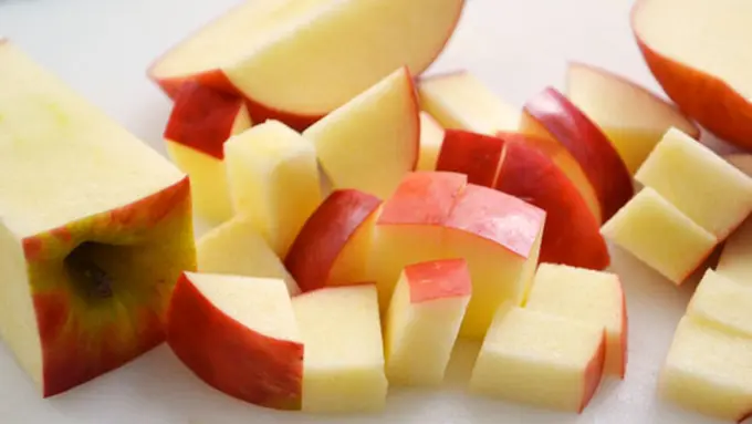 Cara Mudah Dapatkan Apel Tetap Segar Meski Telah Dipotong