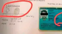 (Foto: Oddity Central) Pria bernama Juan Carlos Varillas Bazá, asal Peru menjadi viral karena tanda tangannya yang kocak.