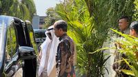 Presidenke-7 RI, Jokowi menerima kunjungan Menteri Toleransi dan Koeksistensi UEA, Sheikh Nahayan Mubarak Al Nahyan di kediaman pribadinya di SUmber, Solo pada Rabu (23/10).(Liputan6.com/Fajar Abrori)