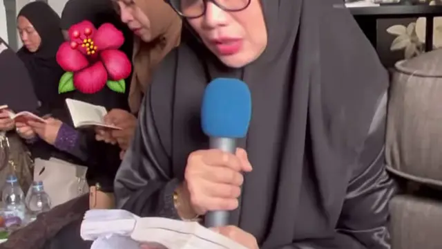 Reza Artamevia Tampil Syar'i