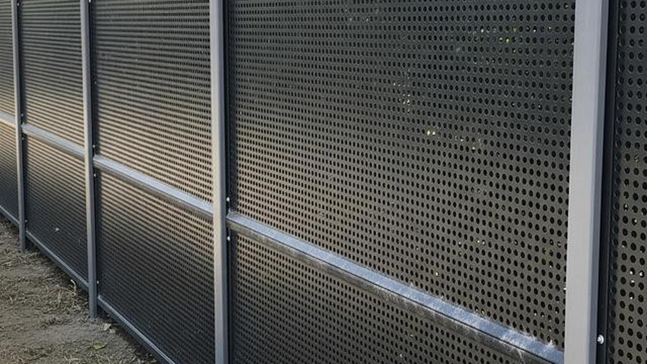 7 Langkah Praktis Membuat Pagar Kebun yang Tahan Terhadap Ular Kobra, Cocok untuk Rumah Tropis