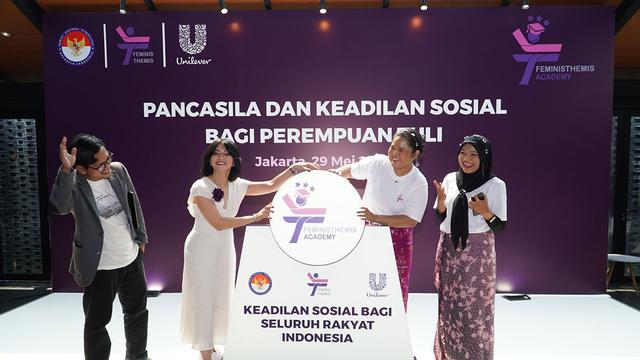 Belajar Bahasa Isyarat yang Tepat Harus Langsung dari Orang Tuli