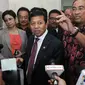 Ketua DPR, Setya Novanto memberikan keterangan pers usai menjalani sidang etik Mahkamah Kehormatan Dewan (MKD) di Gedung Nusantara II, Komplek Parlemen Senayan, Jakarta, Senin (7/12/2015). (Liputan6.com/Johan Tallo)