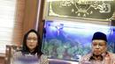 Menteri Luar Negeri (Menlu) Retno LP Marsudi (kiri) dan Ketua Umum PBNU Said Aqil Siradj memberikan keterangan seusai melakukan pertemuan di Kantor PBNU, Jakarta, Selasa (11/2/2020). Pertemuan membahas wacana pemulangan WNI eks kelompok ISIS ke Indonesia. (Liputan6.com/Faizal Fanani)