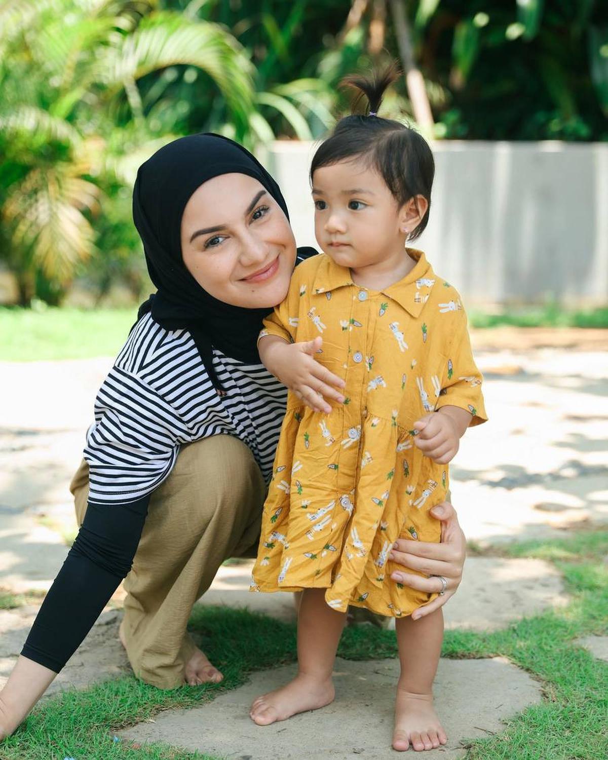 Tetap Gugat Cerai Ammar Zoni