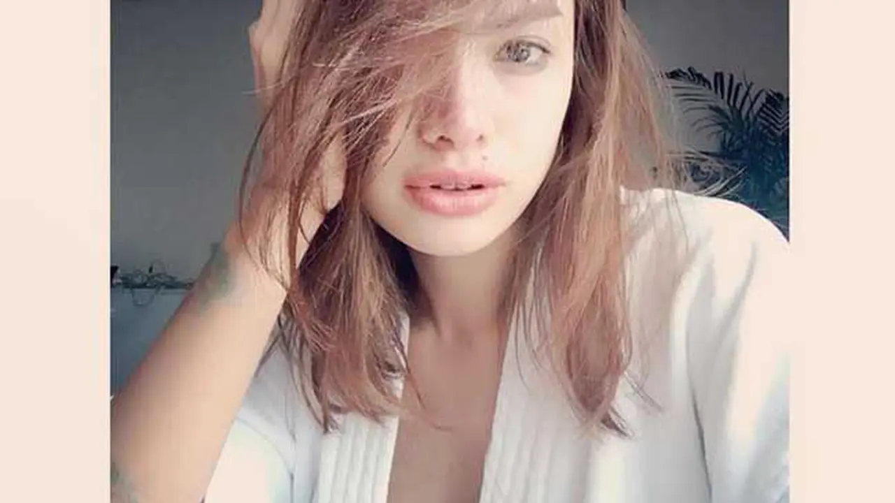 [Bintang] Nikita Mirzani