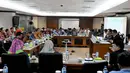 Suasana Rapat Kerja Kementerian Hukum dan Hak Asasi Manusia dengan Komite I DPR RI, Senayan, Jakarta, Kamis (20/11/2014). (Liputan6.com/Andrian M Tunay)