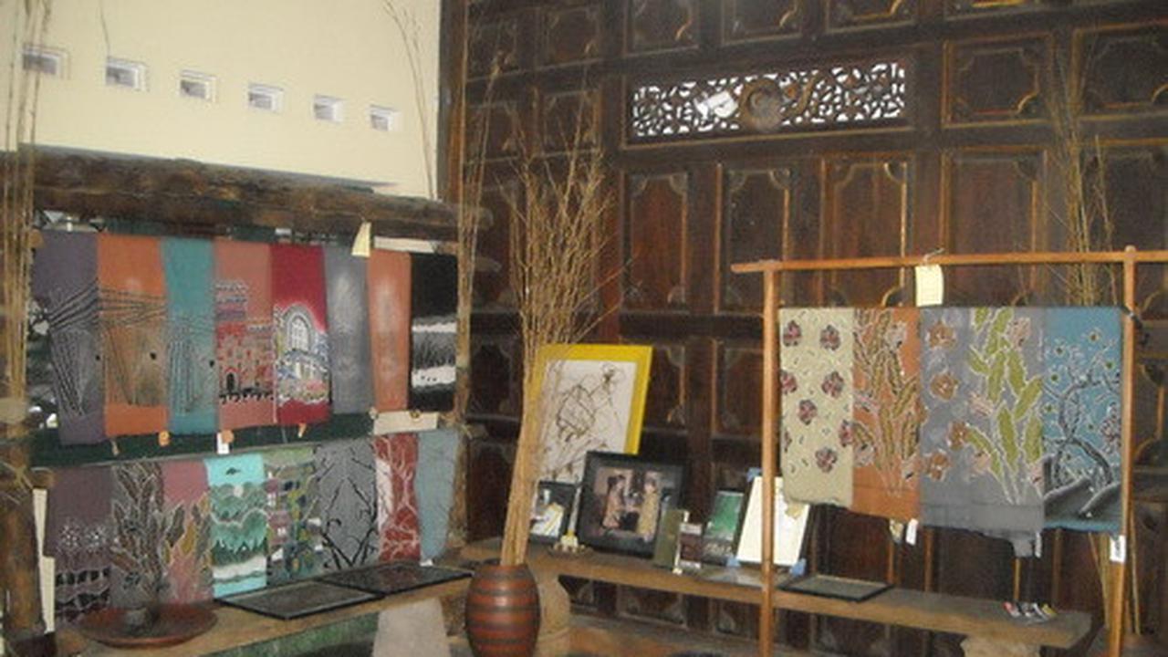 Wisata Kampung Batik Laweyan.