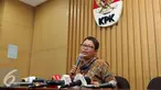 Humas KPK, Yuyuk Andriati mengabarkan bahwa KPK telah menetapkan mantan Dirjen Kependudukan dan Pencatatan Sipil (Dukcapil) Kemendagri, Irman sebagai tersangka baru kasus tipikor e-KTP, Jakarta, Jum'at (30/9). (Liputan6.com/Helmi Afandi)