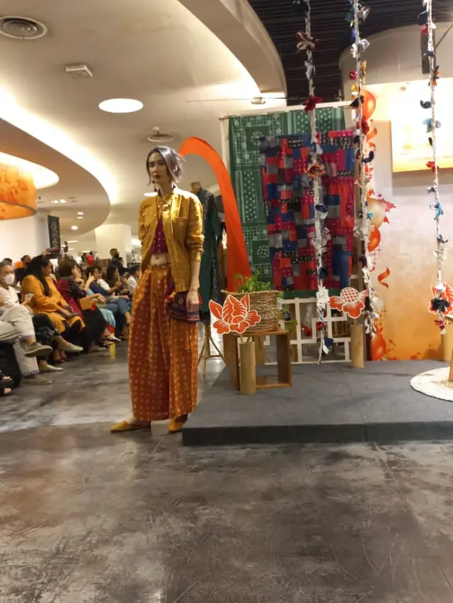 Sejauh Mata Memandang Garap Koleksi Khusus di Alun-Alun Indonesia