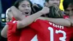 Tinggal satu poin yang dibutuhkan Paraguay untuk lolos ke babak knock-out menyusul kemenangan 2-0 (1-0) atas Slovakia dalam lanjutan penyisihan Grup F PD 2010 di Free State Stadium, Minggu (20/6).