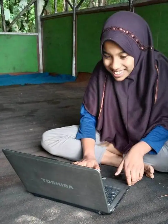 Jurnalis dan ORARI Banyumas Fasilitasi Siswa Pegunungan Belajar Jarak Jauh dengan Radio. (Foto: Liputan6.com/ORARI)