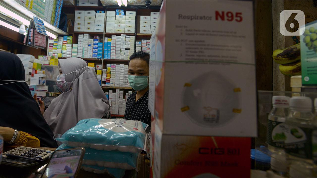 Sikapi Kelangkaan Masker, Polda Metro Jaya Sidak Pasar Pramuka