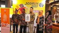 Serah Terima Sertifikasi Halal dari BPJPH kepada JCO Indonesia di JCO Reserve Joglo, Jakarta, pada Rabu, (24/5/2023). (dok. JCO Indonesia)