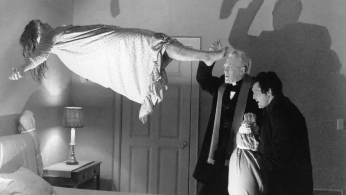 Menguak Pengusiran Setan Modern di Amerika Serikat (Part 1)