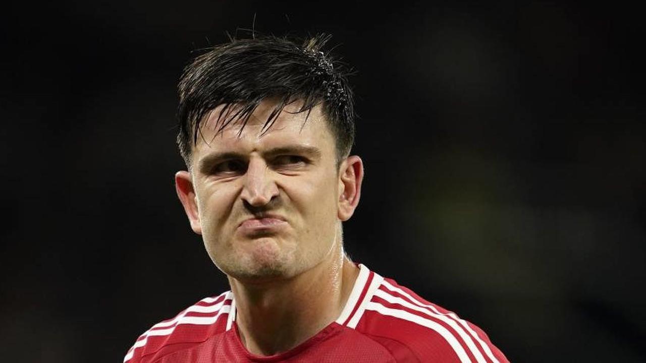 Ruud van Nistelrooy Ajak Harry Maguire Balik ke Leicester City?