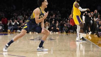 Hasil NBA: Buang Keunggulan 17 Poin, Lakers Dikalahkan Pacers Berkat Rookie