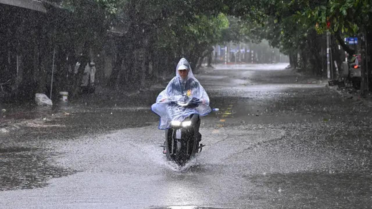 Topan Super Ragasa Hantam Taiwan, 14 Orang Tewas