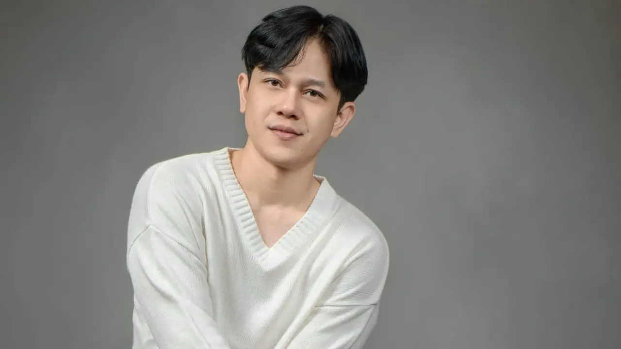 Vokalis band pop Tahta, Phewe merilis single PHP.