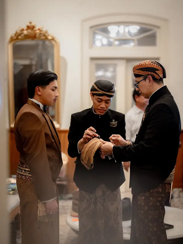 Pesona Ningrat Tunku Aishah Johara di Malam Resepsi Mangkunegaran, Anggun dengan Batik Warisan Sang Ibu