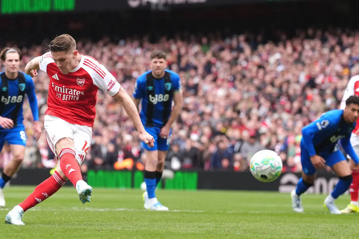 Foto: Raut Kecewa Para Penggawa Arsenal setelah Kalah di Kandang Sendiri, Gugup di Puncak Klasemen Liga Inggris
