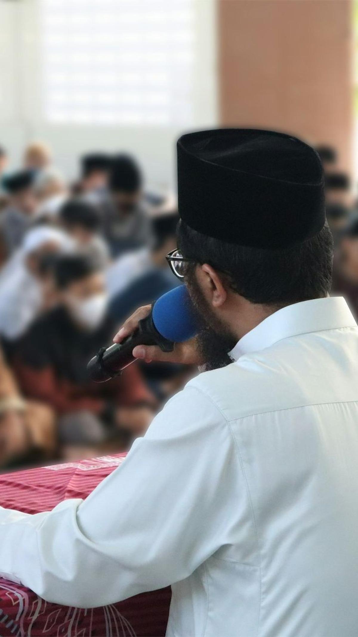 3. "Siapa Bilang Puasa Itu Serius? Tawa dan Canda dalam Menjalani Ibadah"<br>