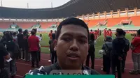 Jurnalis Bola.com mendapat kesempatan melihat lebih dekat sesi latihan Timnas Vietnam di Stadion Pakansari, Cibinong, Kabupaten Bogor, jelang menghadapi Timnas Indonesia pada laga lanjutan Piala AFF 2026. Latihan tersebut menjadi bagian dari persiapan akhir The Golden Star Warriors sebelum melakoni duel penting melawan skuad Garuda.