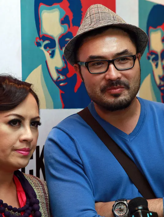 Ini merupakan pertama kali setelah 7 tahun lamanya Surya Saputra tak unjuk suara. Untuk diketahui, Surya Saputra pernah tergabung dalam sebuah grup vokal bernama Cool Colors. (Deki Prayoga/Bintang.com)