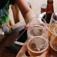 Ilustrasi alkohol. Sumber foto: unsplash.com/Giovanna Gomes.