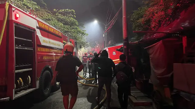 Kebakaran Gedung Bapenda DKI Jakarta. (Liputan6.com/Winda Nelfira)