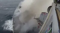 Detik-detik saat pencegatan rudal balistik dari kapal AL Amerika. (Video Grab)