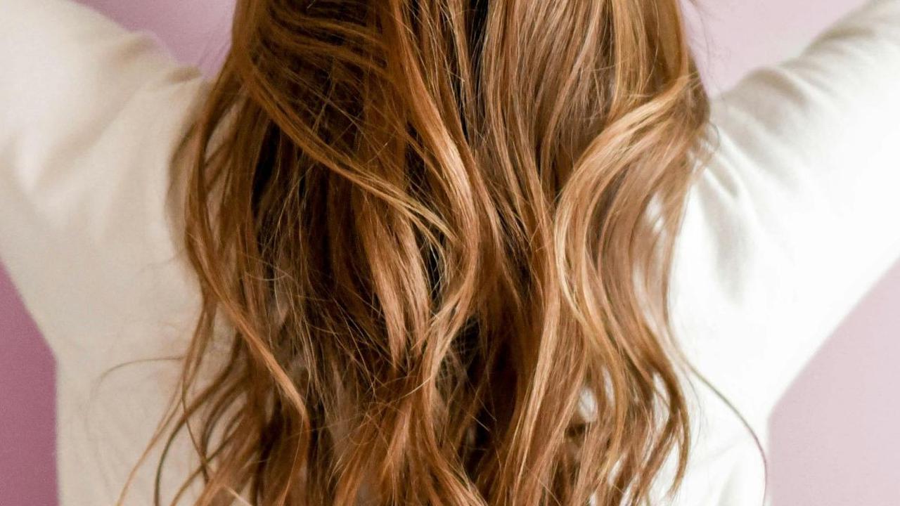 <b>Faktor Penyebab Rambut Kering</b>