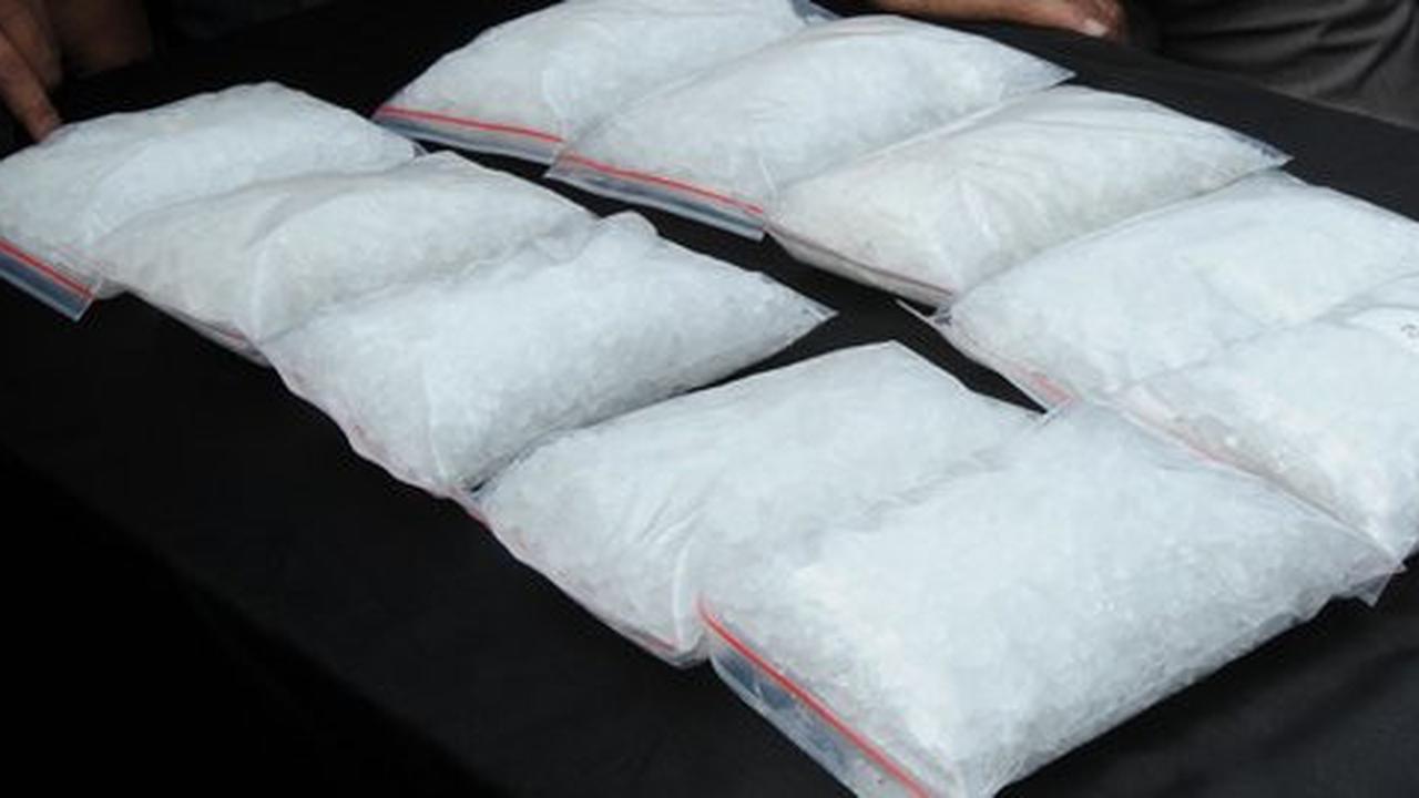 Bekuk bandar sabu 0,5 kg, BNN Riau sita uang Rp 1,3 miliar